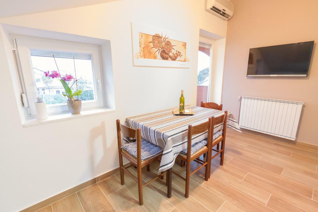 Apartments Mirjana Novigrad Istria 외부 사진